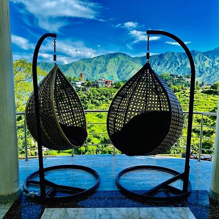 Sitara Hotel & Resort In The Lap Of Nature, ムスーリー エクステリア 写真